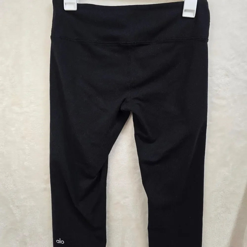 Alo Black Ribbed Athletic Leggings Capri sz Med